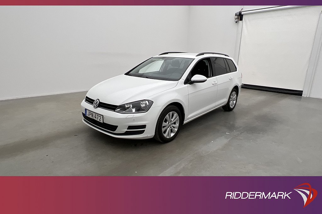 Volkswagen Golf Sportscombi 110hk D-Värmare CarPlay Sensorer