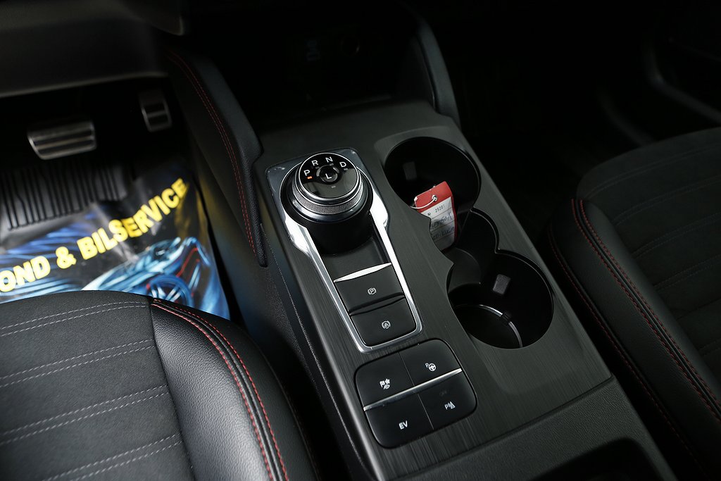 Ford Kuga Plug-In Hybrid E-CVT ST-Line Dragkrok 2020