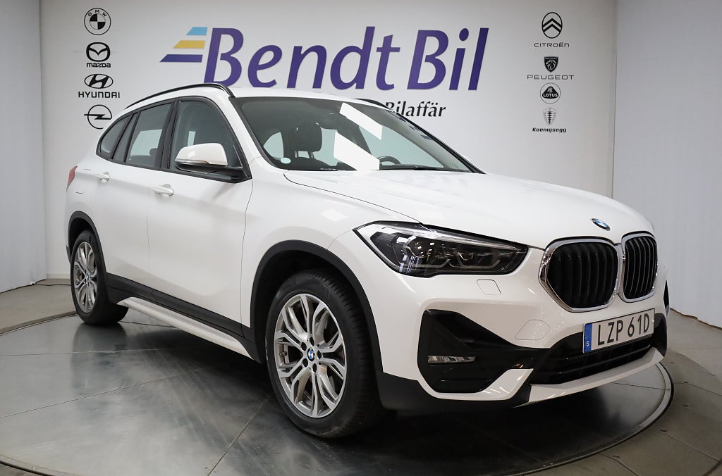 BMW X1 xDrive25e Steptronic Sport line / Backkamera