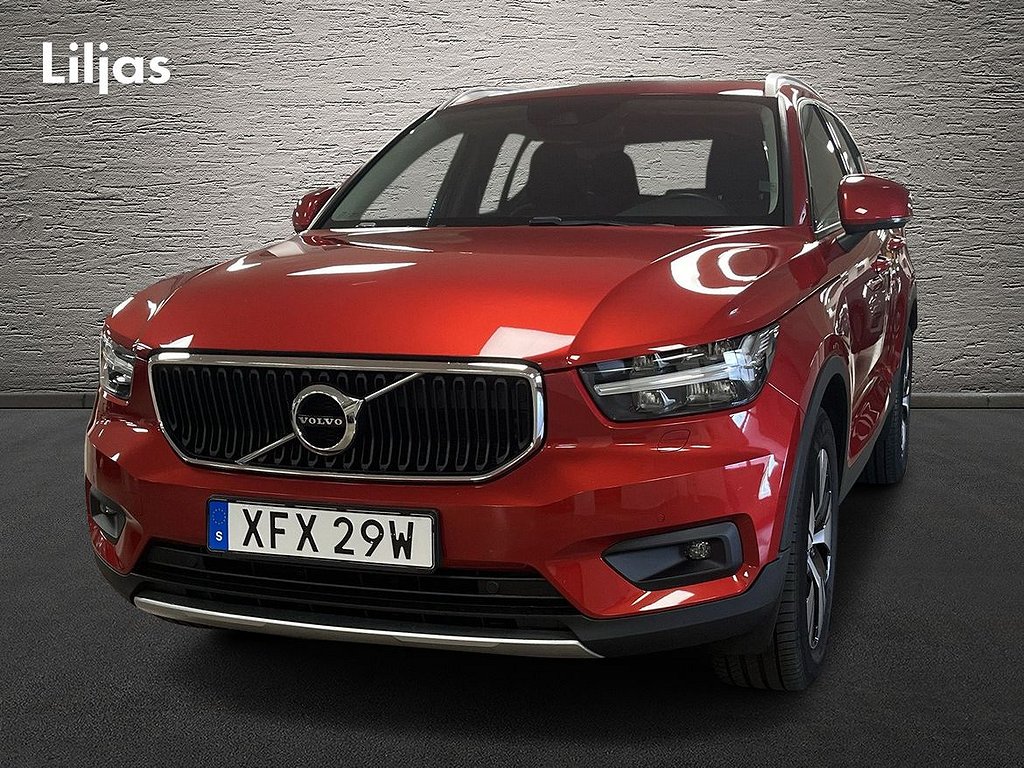 Volvo XC40 B4 FWD Bensin Momentum Advanced Edt