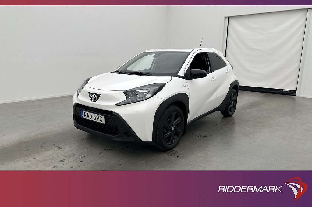 Toyota Aygo X 1.0 VVT-i 72hk Play Kamera CarPlay Ad-Farthåll