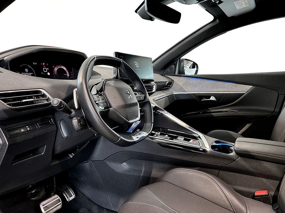 Bild på Peugeot 5008 GT 1.2 PT 130hk Aut 7-SITS B-KAMERA CARPLAY