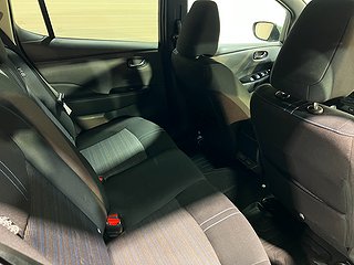 Halvkombi Nissan Leaf 12 av 24