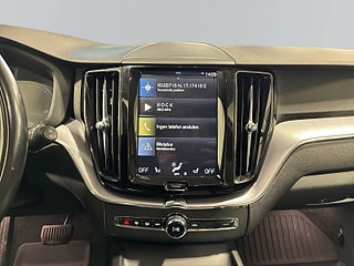 Volvo XC60 B4 AWD Aut Momentum Värmare Kamera GPS Skinn S&V-däck
