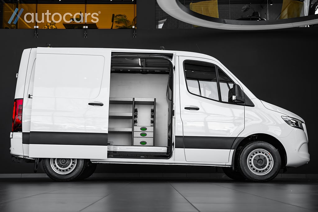 Mercedes-Benz Sprinter 317 CDI 9G-Tronic|Leasbar|Inredd|360°|Läder|Drag|Kamera
