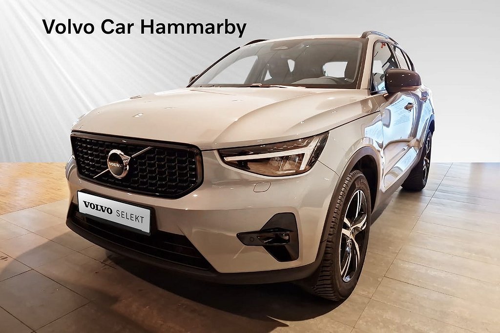 Volvo XC40 B4 FWD Bensin Plus Dark