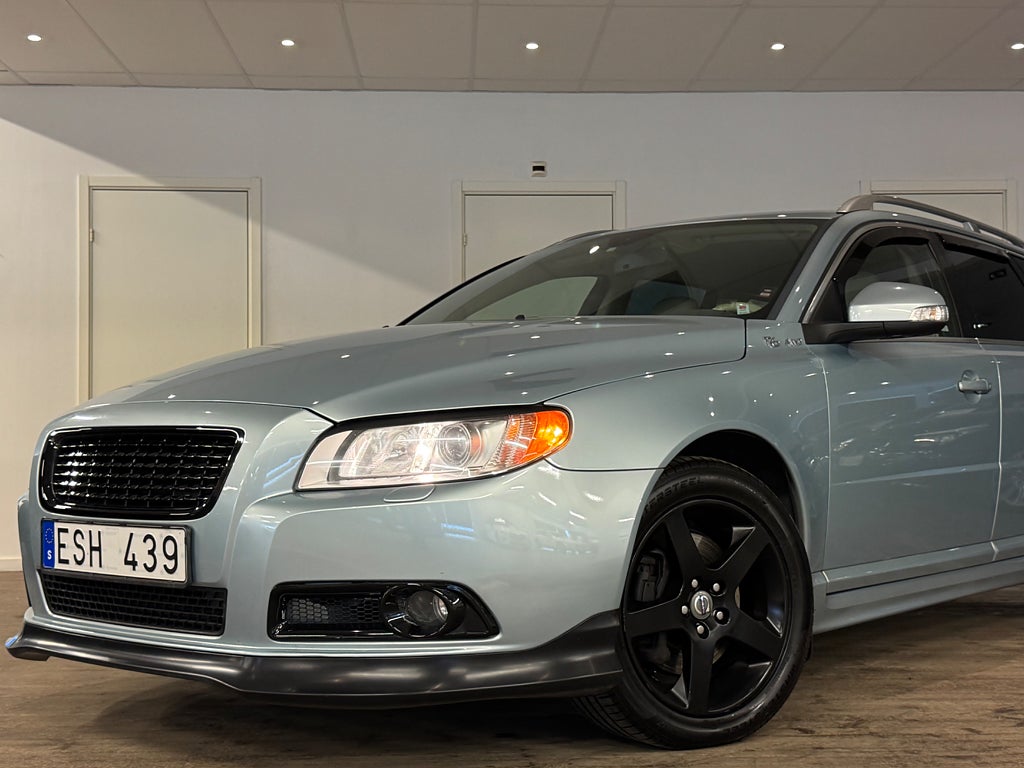 VOLVO V70 T6 286 ch 4x4 AWD GEARTRONIC SUMMUM BVA - ATTELAGE - CUIR - 233000 km