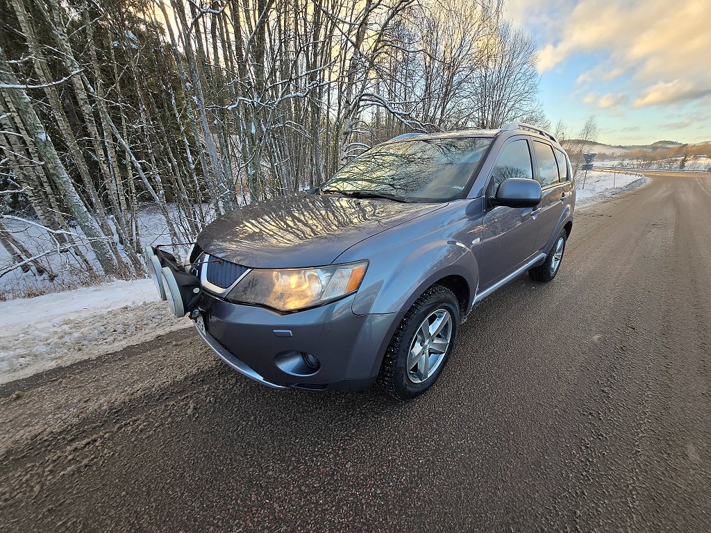 Mitsubishi Outlander 2,2 Di-D 4WD *Drag/MOV/D-Värmare/SOV*