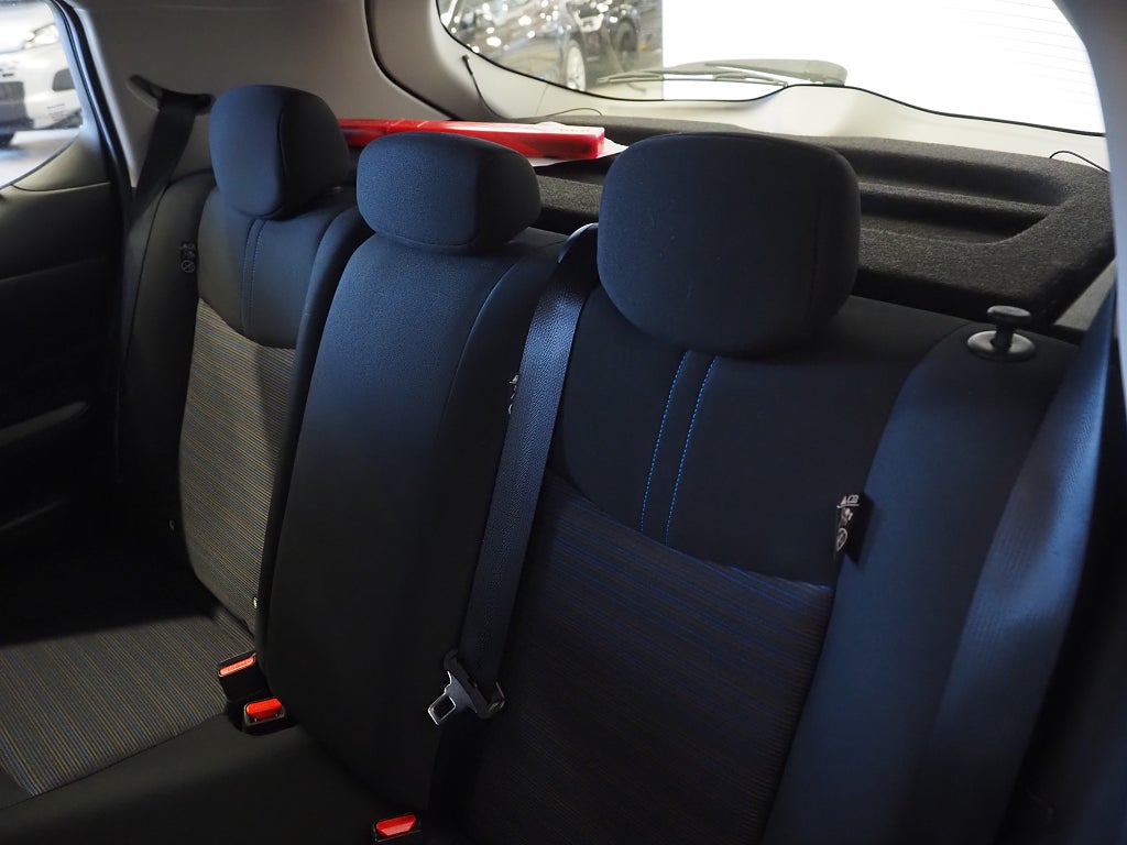 Nissan Leaf 40 kWh 150hk Acenta | Drive assist | 360° | Rattvärme 2022