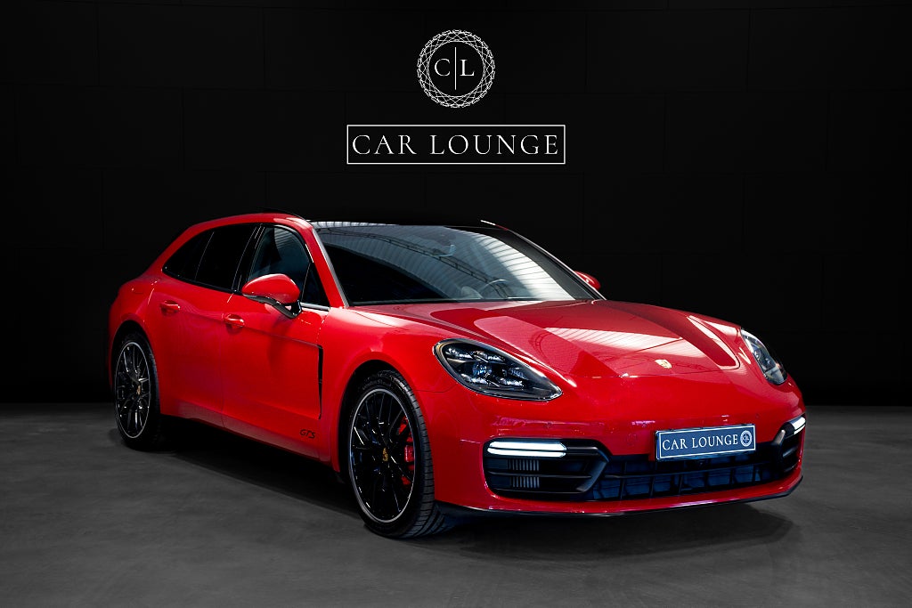 Porsche Panamera GTS Sport Turismo \  V8  \ Panorama \ Soft Close \ 