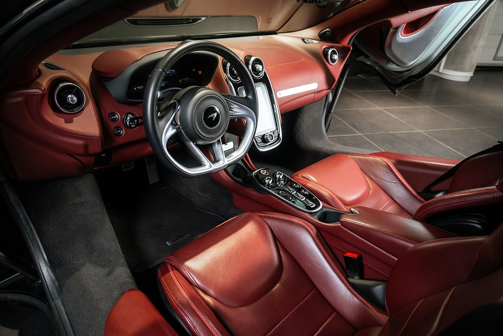 Gallery image 8 of 14