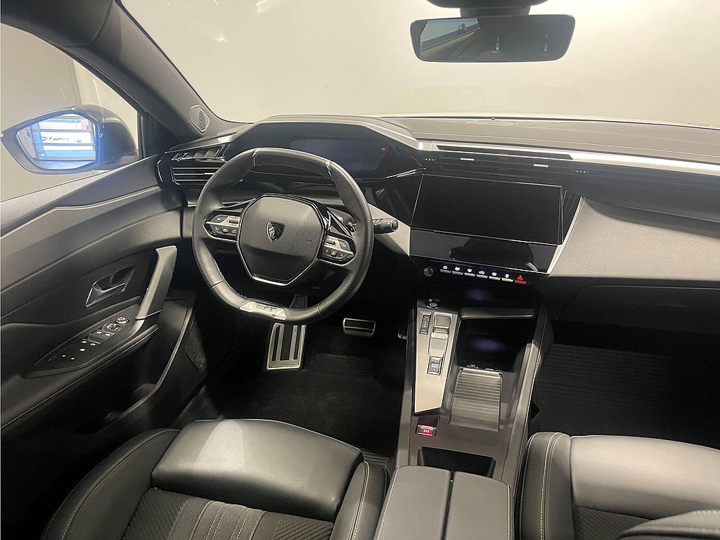 Bild på Peugeot 408 GT 1.2 PT 130hk Aut - 360-KAMERA, CARPLAY