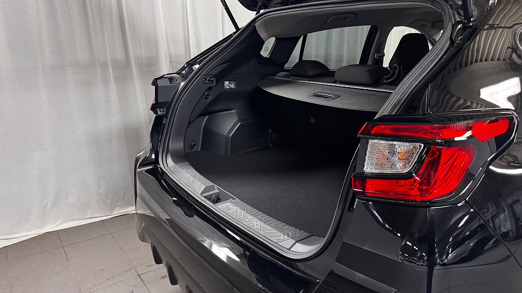 Subaru Crosstrek e-Boxer Aut Limited Vinterhjul & Dragkrok bild 7