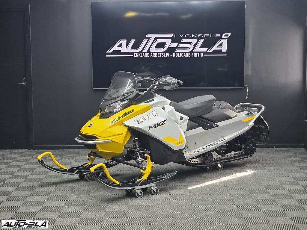 Ski-Doo MXZ Neo