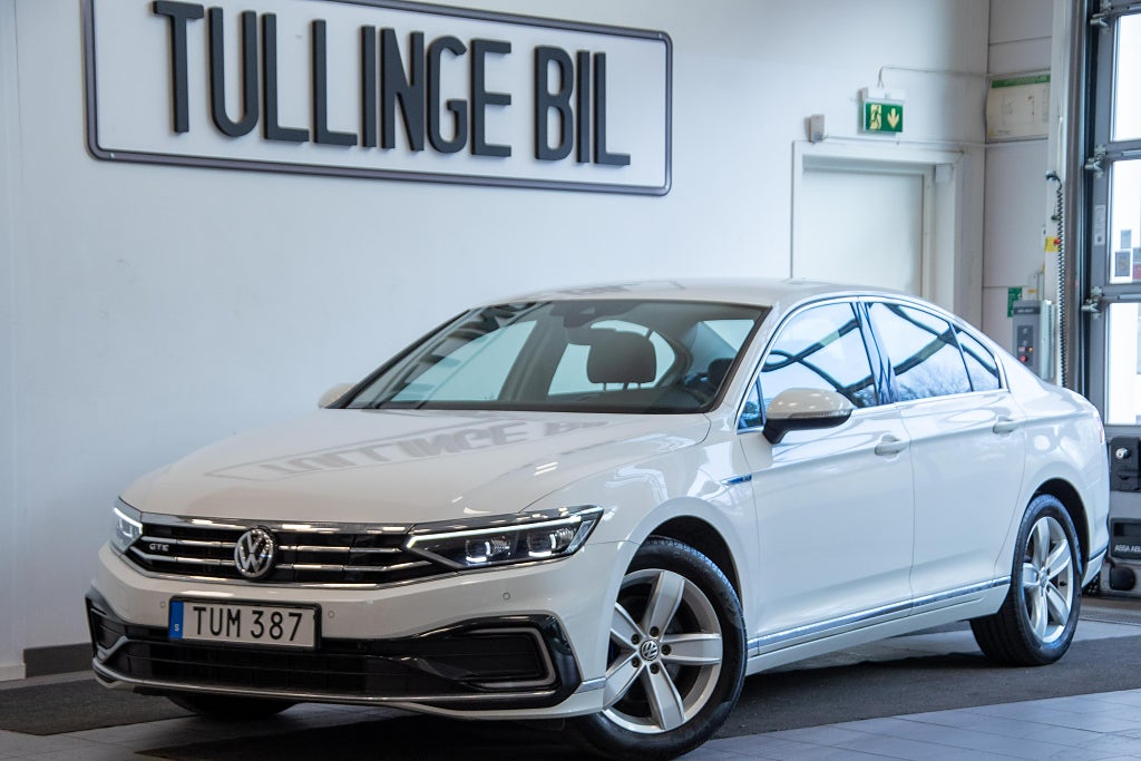 Volkswagen Passat GTE 218HK Sedan Executive DCC Läder Värmare 3,45%