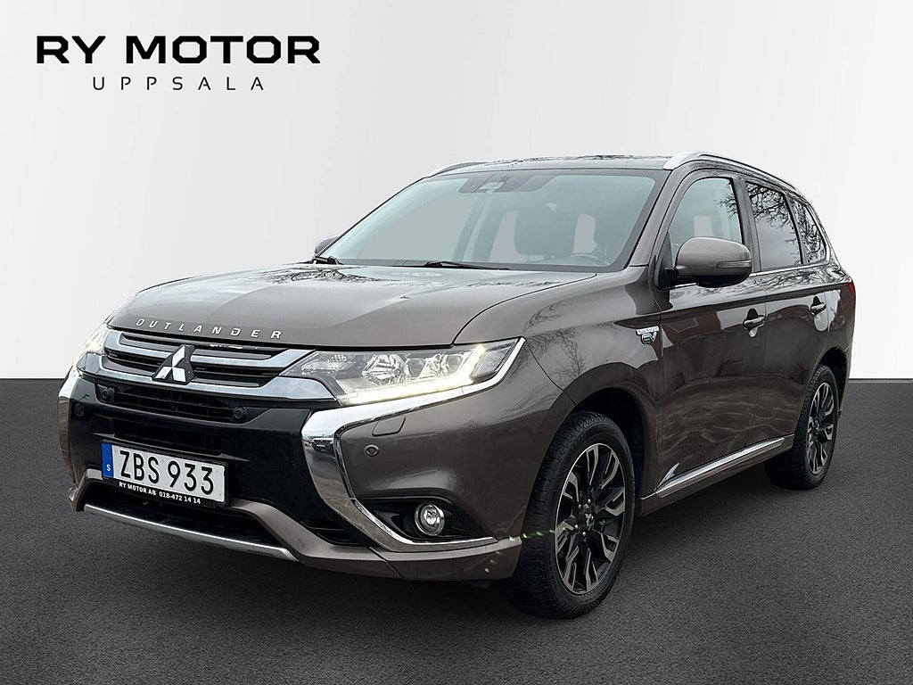 Mitsubishi Outlander PHEV 203hk Business 1Ägare Drag Keyless