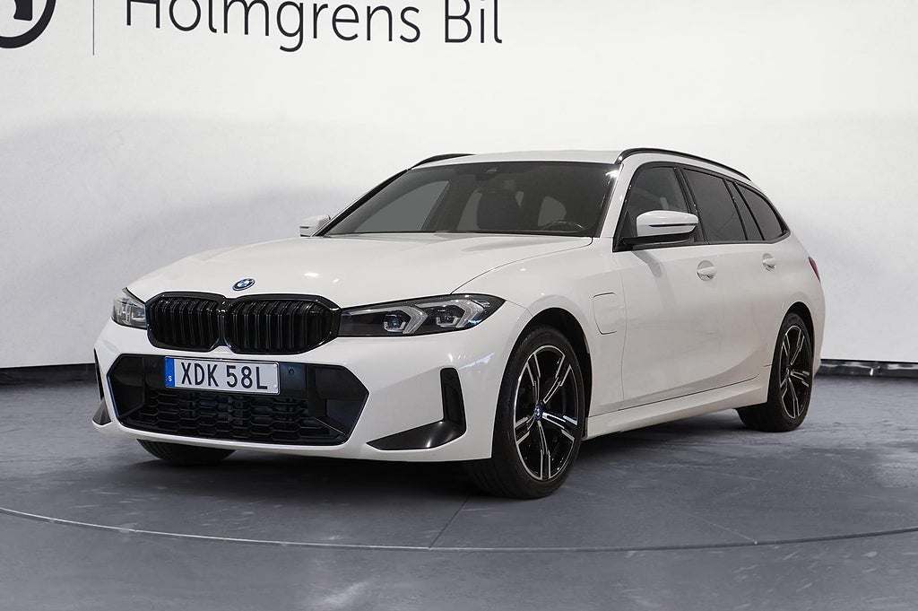 BMW 330e xDrive Touring M-Sport Drag HiFi | Ränta 3,95%