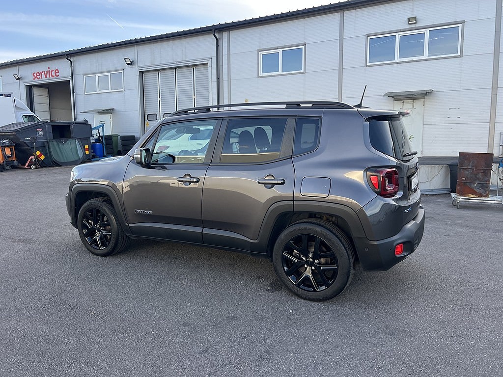 Jeep Renegade  Renegade 4xe Automatisk, 190hk, bild 2