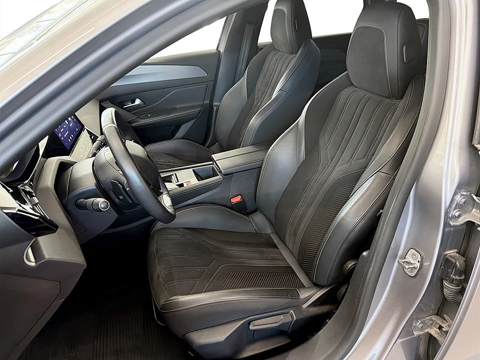 Bild på Peugeot 308 sw SW GT 1.2 PT 130hk Aut 360 B-KAMERA CARPLAY
