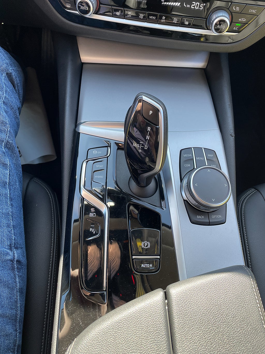 BMW 530e Touring 292 hk G31 LCI ENDAST 3.785 mil SKINN