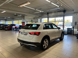 Audi Q3 35 TFSI Proline Advanced 150hk/Drag/Psens/Bvärm/S&V