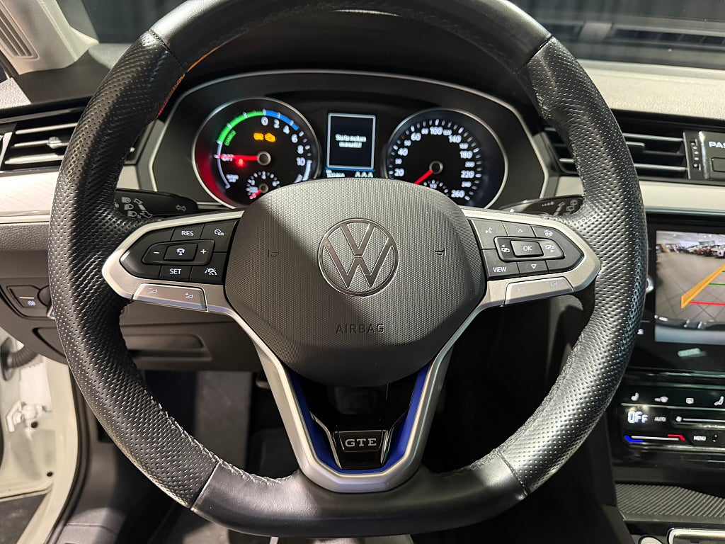 Volkswagen Passat 2022 - miniatyr 13