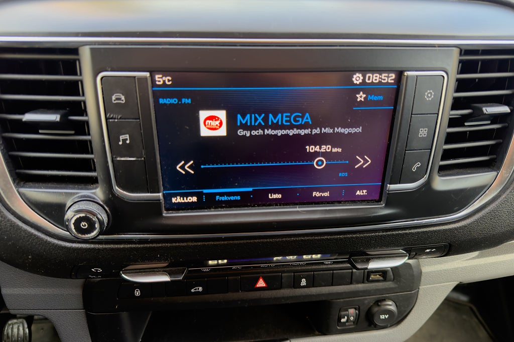 Peugeot Expert Panel Van 1.2t 2.0 BlueHDi |D-värm|B-kamera|Drag|PRO+