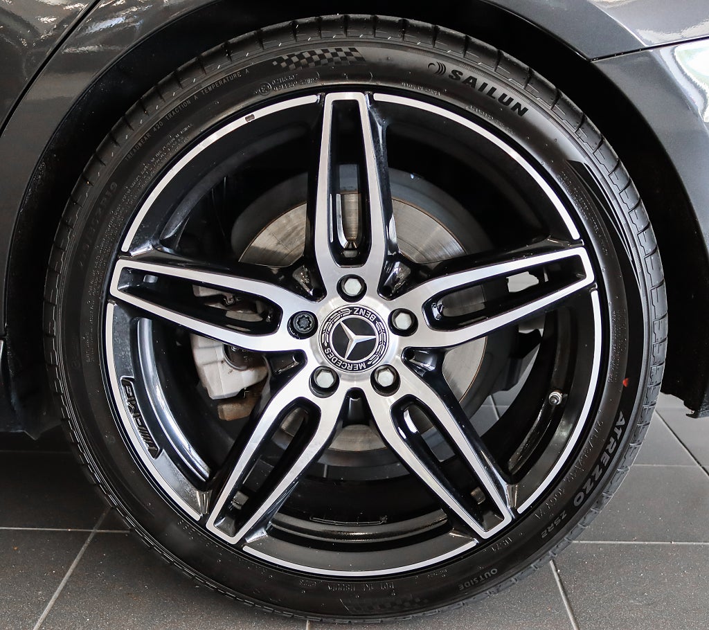 Mercedes-Benz C 220 d Sedan Avantgarde Värmare Navi Drag