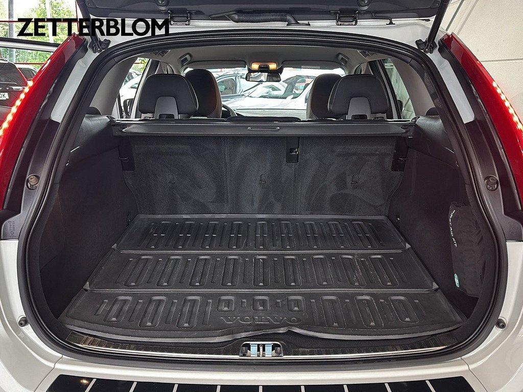 SUV Volvo XC60 6 av 14