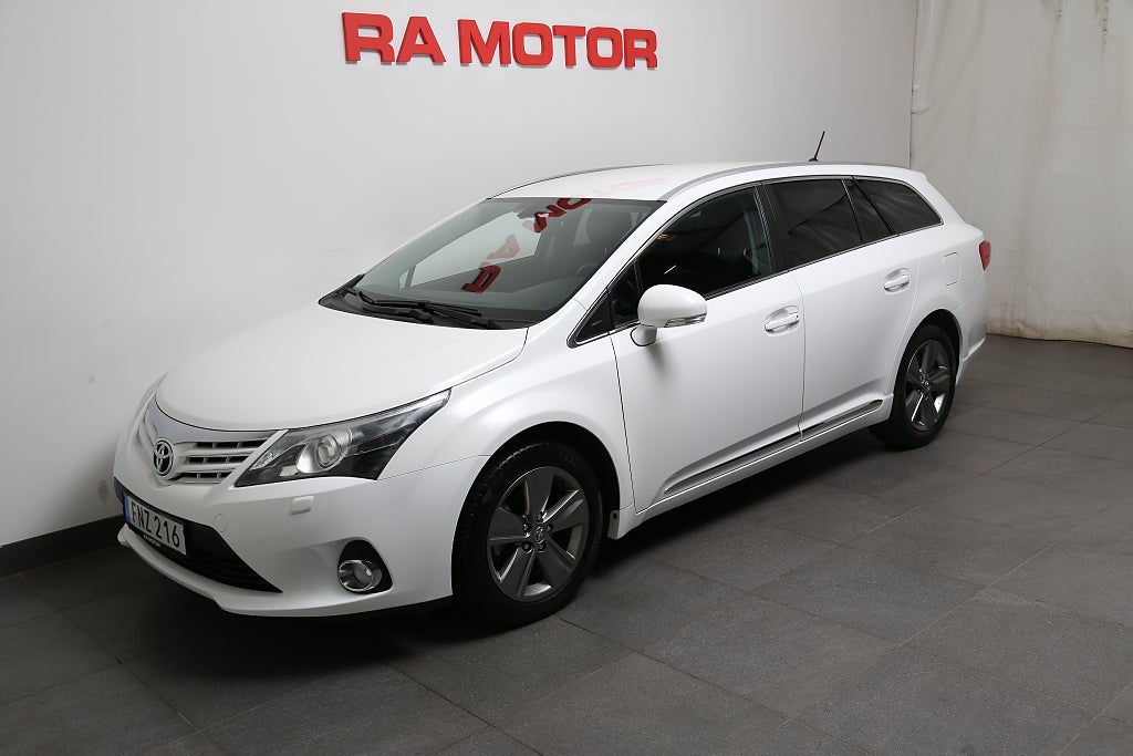 Toyota Avensis 1,8 147hk Multidrive S Edition 50 Kombi Navi Motorv 2015