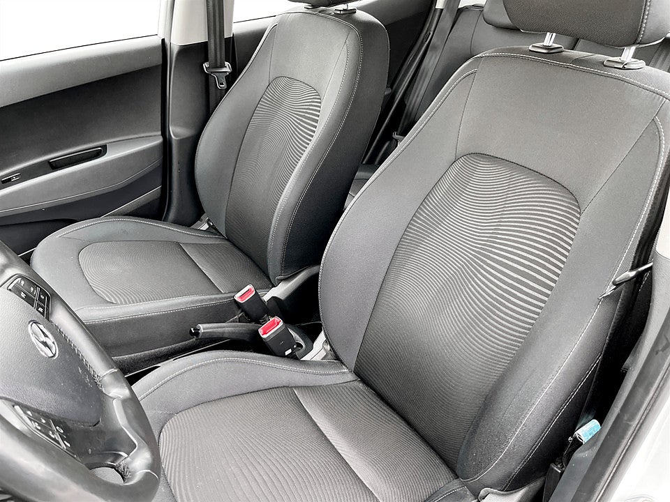 Bild på Hyundai i10 Comfort 1.0 67hk FARTHÅLLARE RATTVÄRME