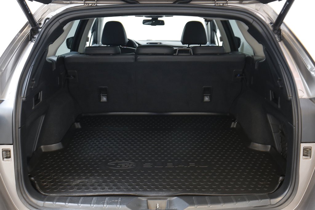 Subaru Outback 2,5i 169hk XFuel Limited AWD Skinn Navi Drag 2021