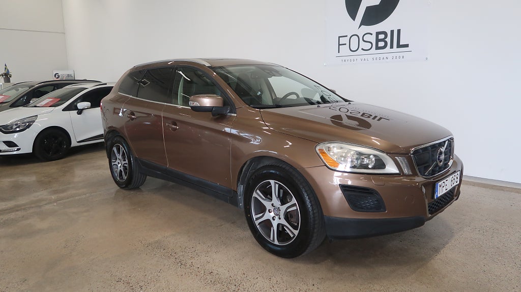Volvo XC60 D3 AWD Summum Taklucka-Nyservad-Drag-SoV-Värmare