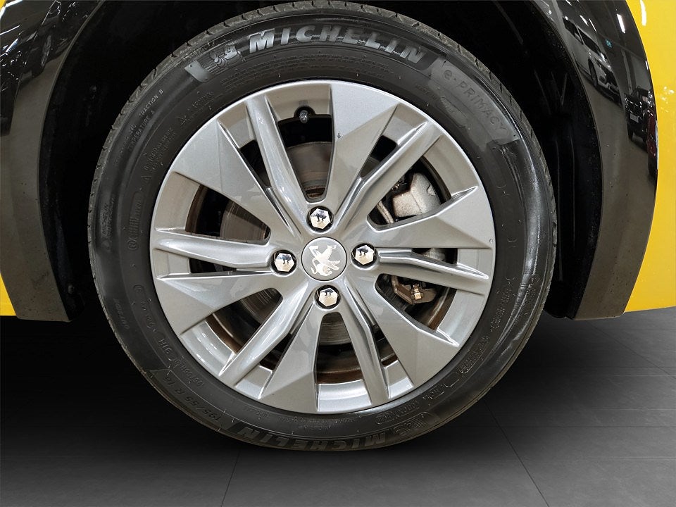 Bild på Peugeot E-208 Active Pack 50kWh 136hk Aut - CARPLAY, NAVI