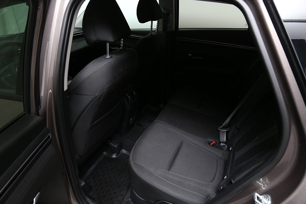 Hyundai Tucson 1,6T-GDi Hybrid 230hk 6AT 2WD Essential Dragkrok 2022