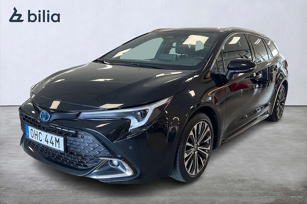 Toyota Corolla 1,8 Style Carplay Värmare Moms