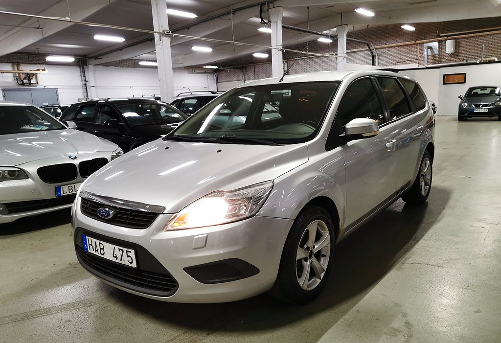 Ford Focus Kombi 1.8 Flexifuel Titanium, Trend Euro 4