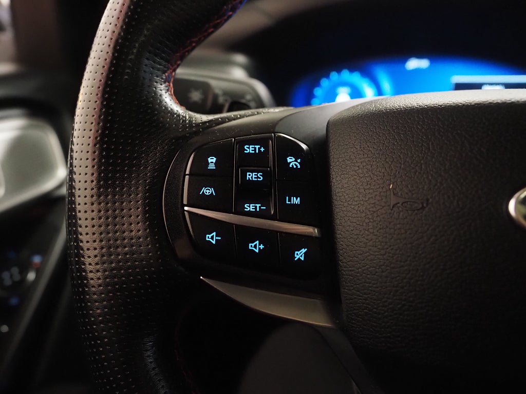 Ford Explorer Plug-In Hybrid ST-Line 360 B&O Drag Navi Skinn