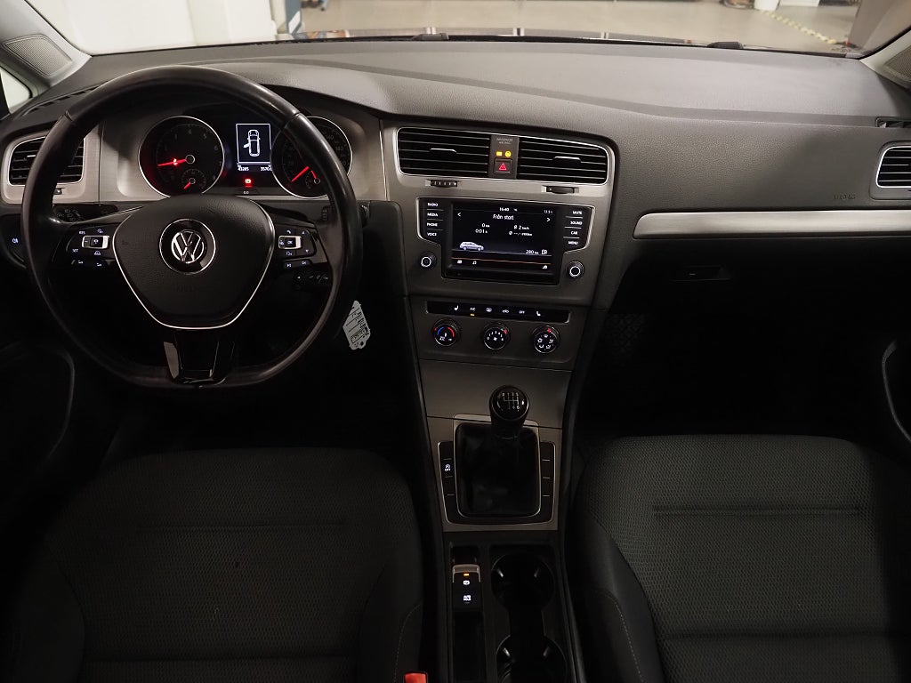 Volkswagen Golf Sportscombi 1.2 TSI 110hk Drag B-Kamera Låga mil! 2016