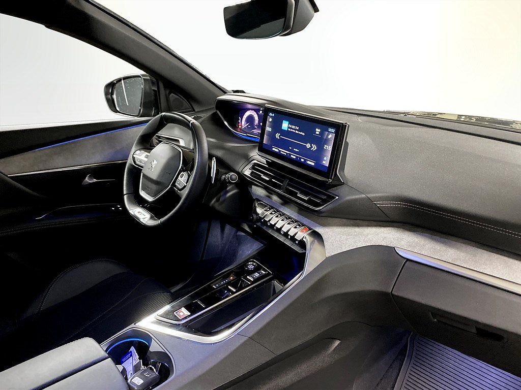 Bild på Peugeot 3008 GT 1.2 PT 130hk Aut - B-KAMERA, CARPLAY