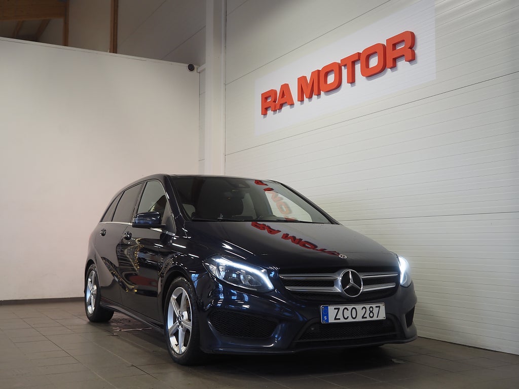 Mercedes-Benz B 200 d 4MATIC 7G-DCT AMG Pano Drag Kamera