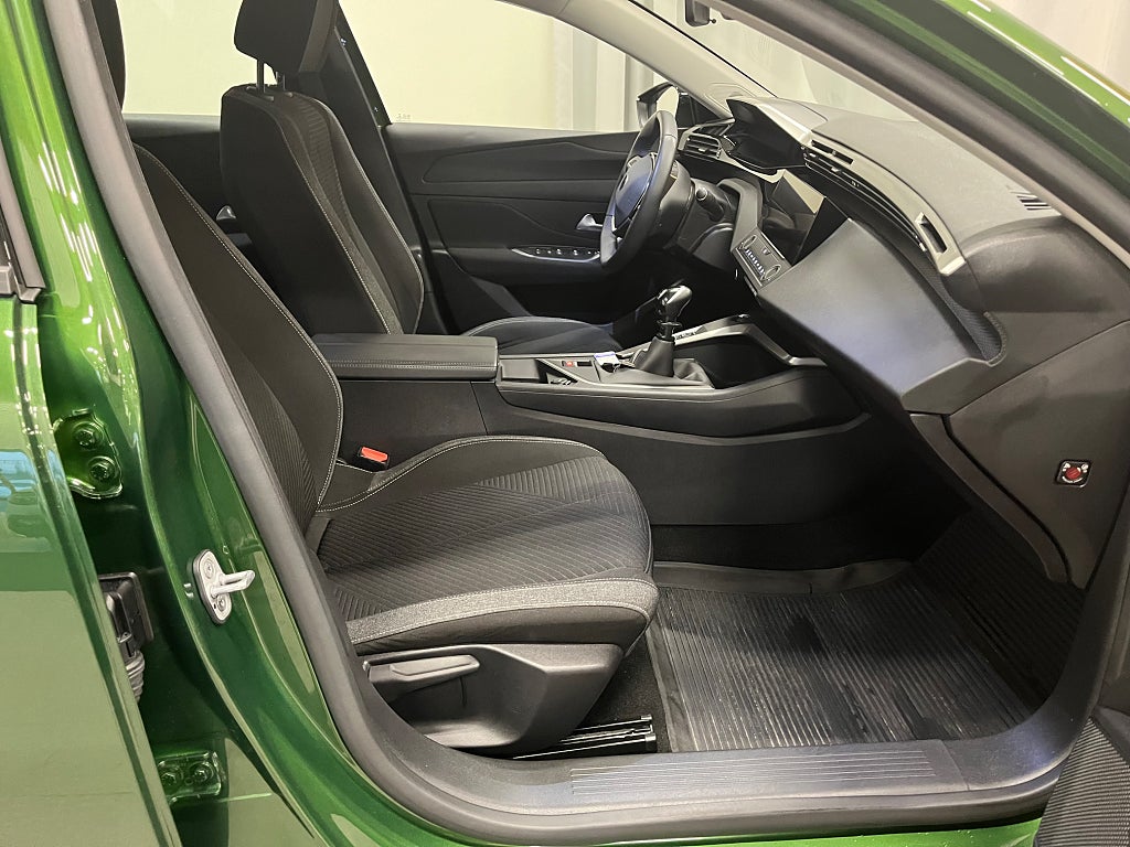 Peugeot 308 Active Pack 1.2 PureTech 110 5D thumbnail