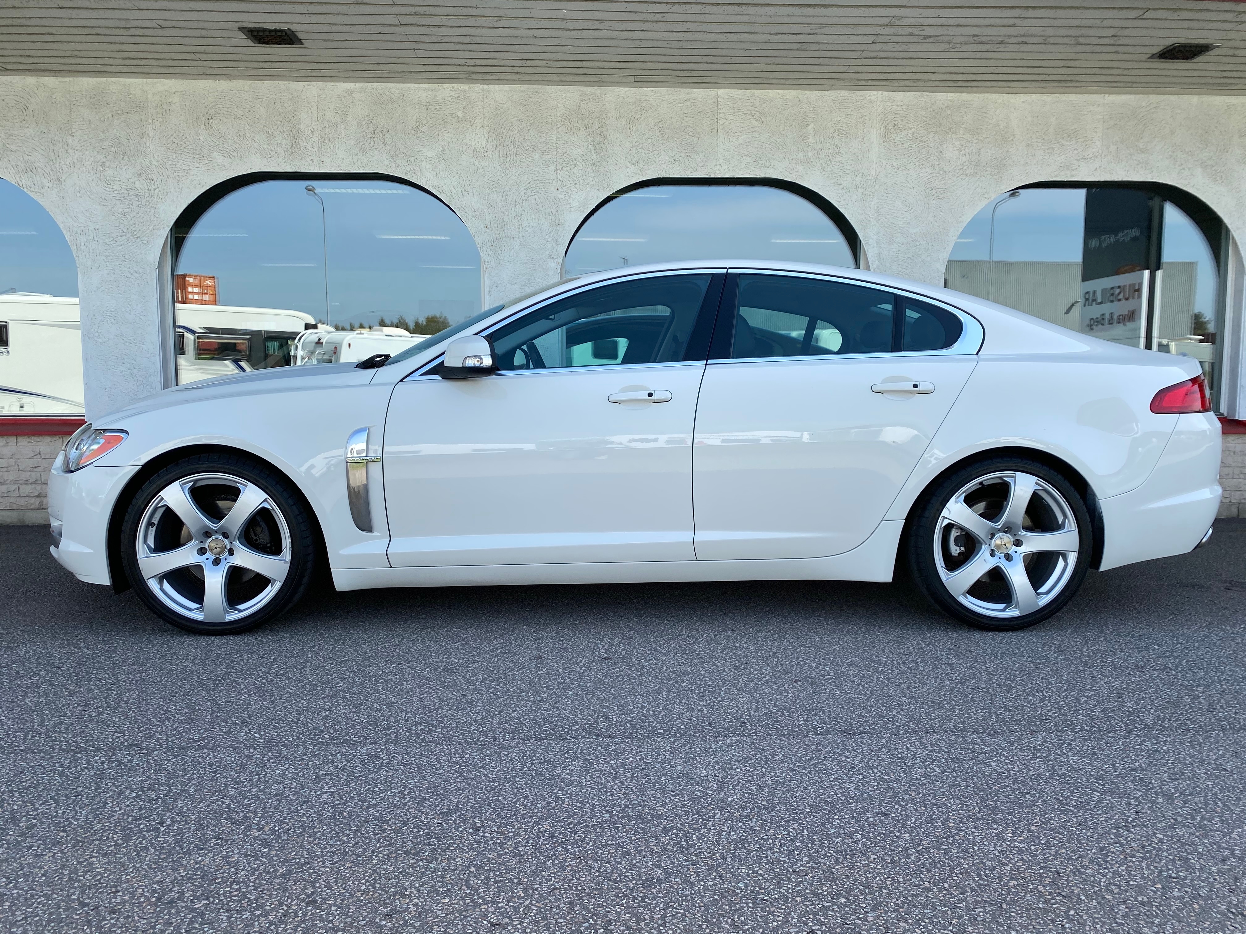 Jaguar XF 2009, bild 2/47