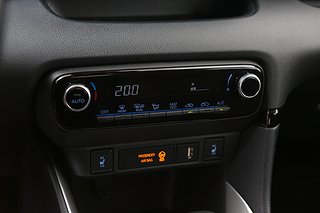 Halvkombi Toyota Yaris 19 av 25