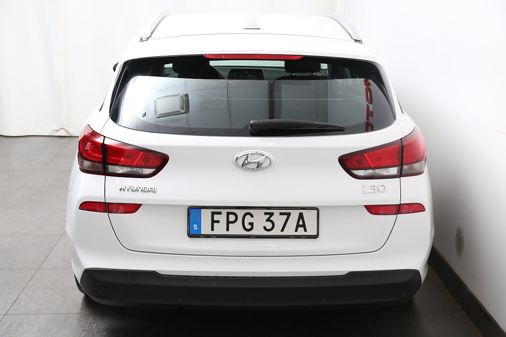 Hyundai i30 1,4 T-GDi 140hk Trend Kombi Aut CarPlay Kamera