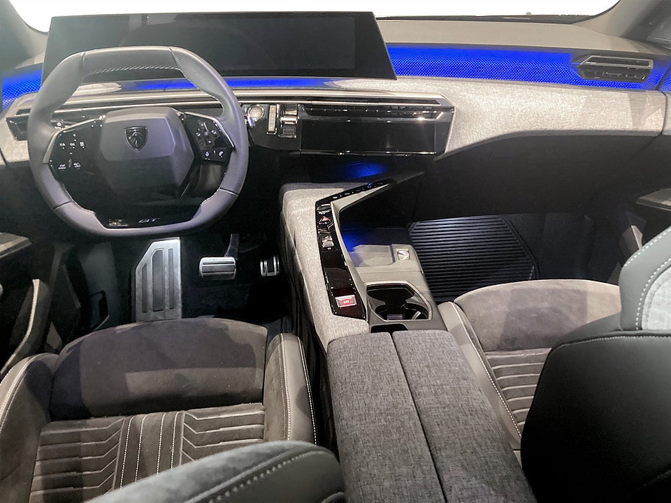 Bild på Peugeot 5008 GT Ultimate 1.2 PT 145hk Aut B-KAMERA MASSAGE ELSTOL