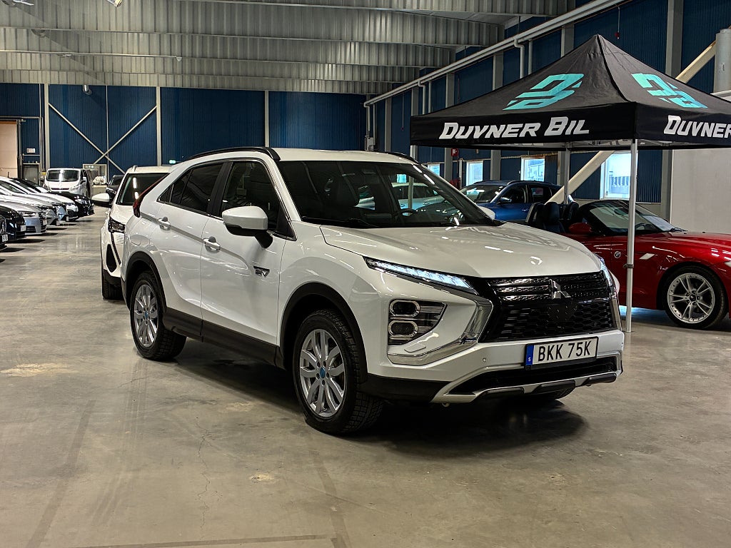 Mitsubishi Eclipse Cross PHEV 2.4 MIVEC S-AWC| Vinterhjul | Backkamera | Keyless
