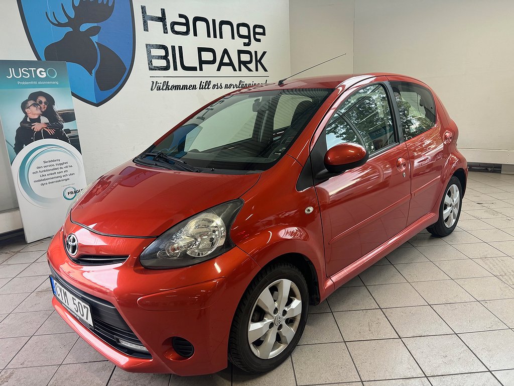 Toyota Aygo 5-dr 1.0 VVT-i SUPERDEAL 3,95% / NYSERVAD