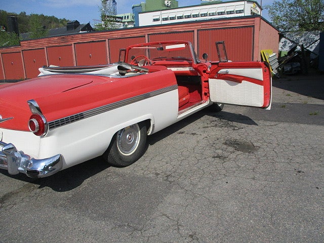 Ford Fairlane Sunliner 4.8 V8 203hk 1956