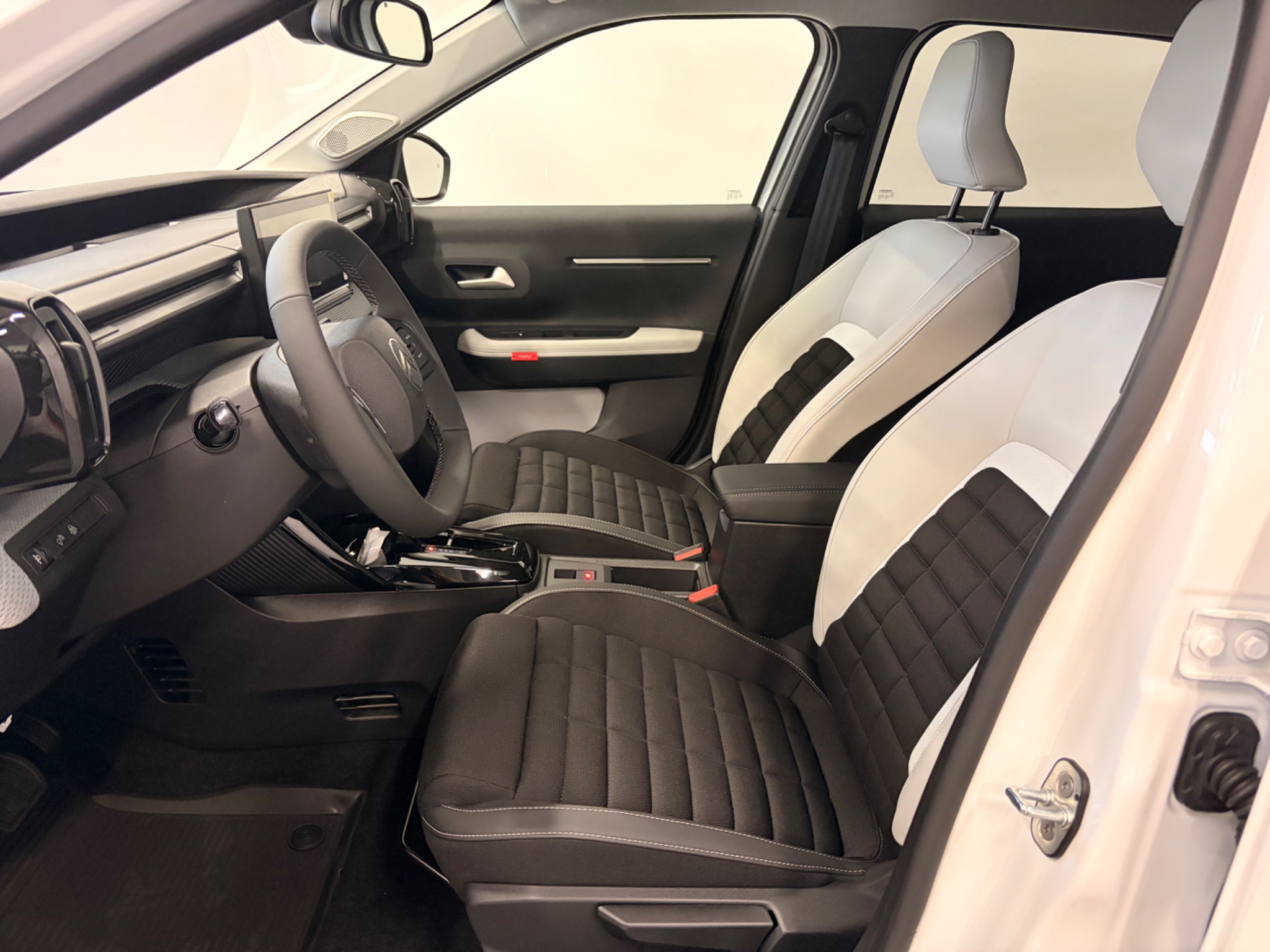 Citroen E-C3 Aircross Max Long Range 2026, bild 5/10